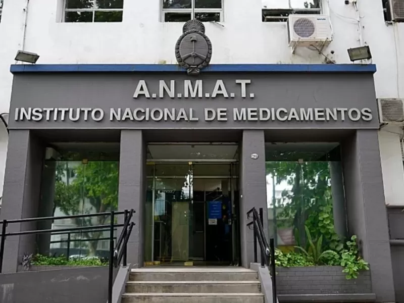 Allanaron la sede central de la ANMAT por la causa del fentanilo