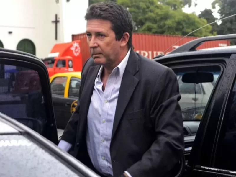 Ruta del dinero K: Fabián Rossi y otros cuatro detenidos fueron trasladados a la cárcel de Marcos Paz