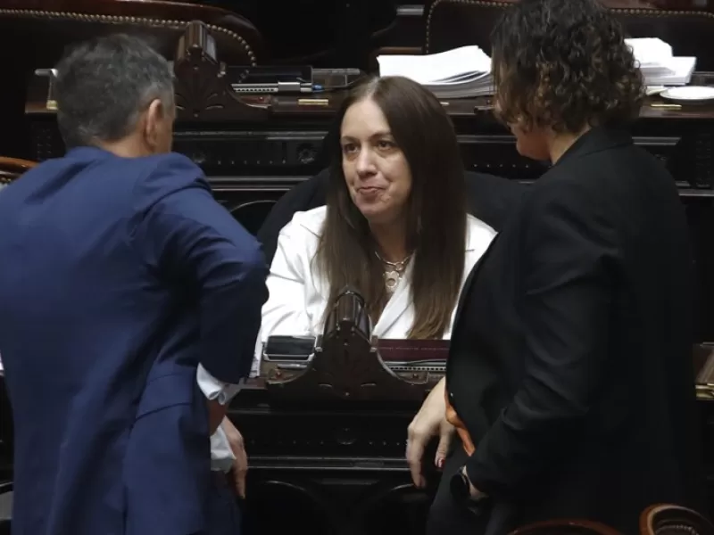 Vidal busca reconstruir Juntos por el Cambio para resistir a los libertarios