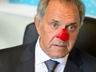 Armados y con m&aacute;scaras de payaso entraron a robar a la casa de Daniel Scioli en La &Ntilde;ata