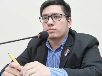 Rechazaron la renuncia del concejal libertario denunciando por extorsión y se encamina el juicio político