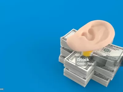 Milei: “nos van a salir los dólares por las orejas"